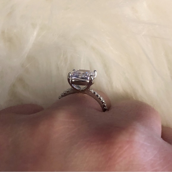 Large 5.62ct Cushion Cut Solitaire Zircon Diamond Ring With Zircon Diamond Band - Picture 9 of 10